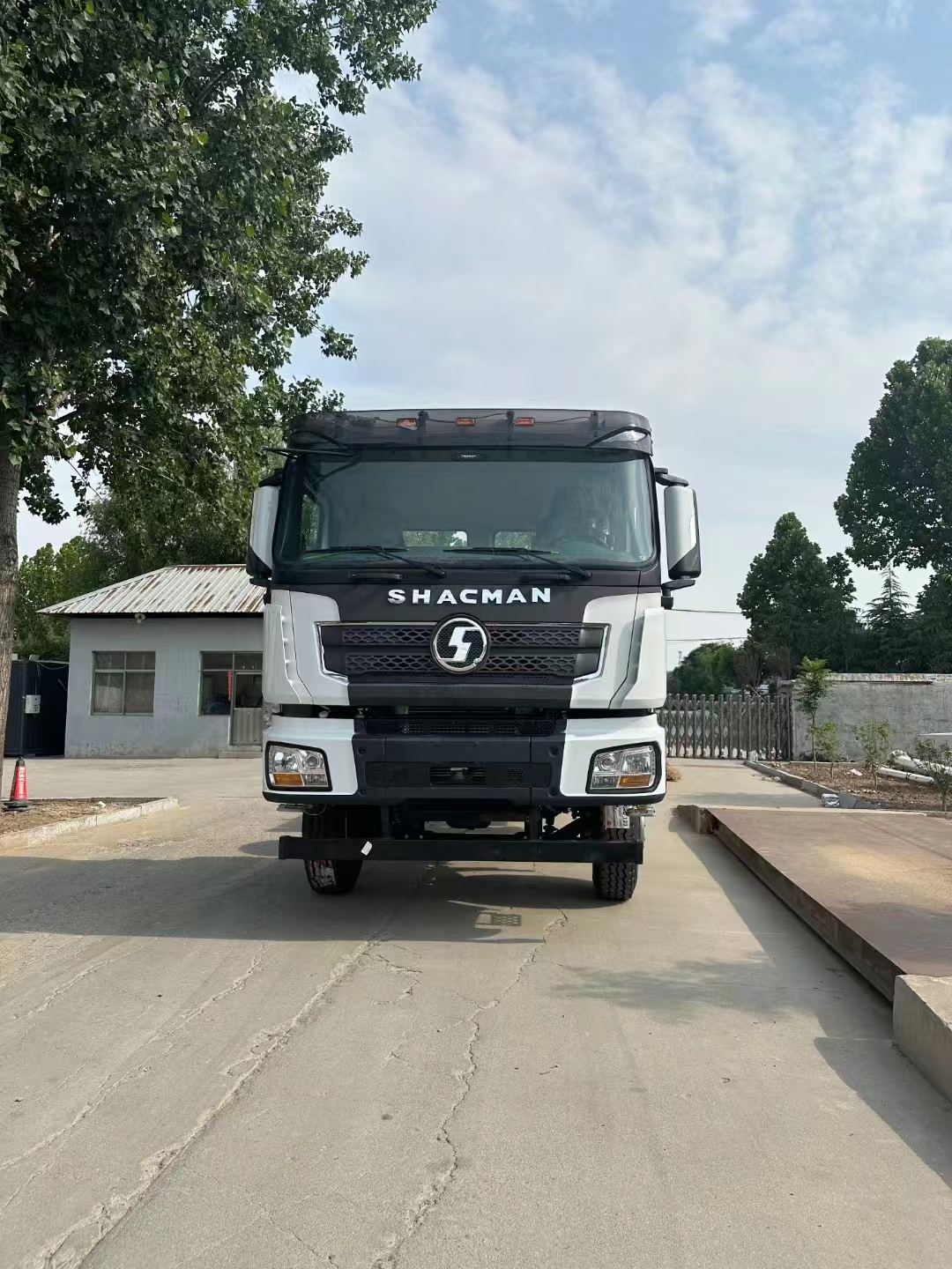 अपने घर के लिए नई कारों को निर्यात करें Shanxi ऑटोमोबाइल Delonghi X3000-8x4 नेशनल V, स्टील ब्रिज, मैनुअल ट्रांसमिशन, बड़े बॉक्स को अनुकूलित किया जा सकता है, मध्य एशिया और रूस में सबसे अधिक 🔥 मॉडल